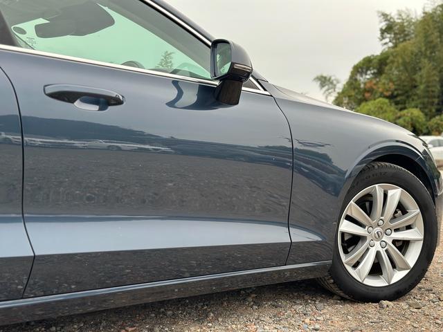 S60 T4 モメンタム 360°カメラ クルコン ETC キー2個 アルミ 新車保証書(43枚目)