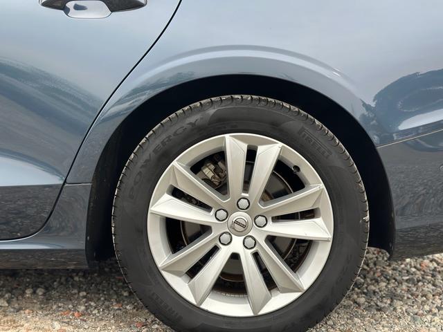 S60 T4 モメンタム 360°カメラ クルコン ETC キー2個 アルミ 新車保証書(44枚目)