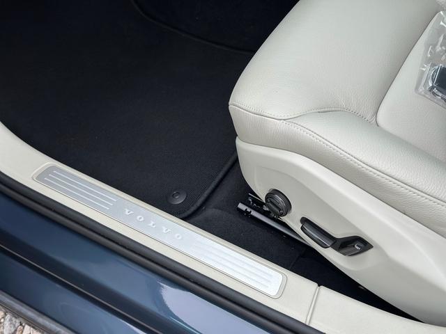 S60 T4 モメンタム 360°カメラ クルコン ETC キー2個 アルミ 新車保証書(55枚目)