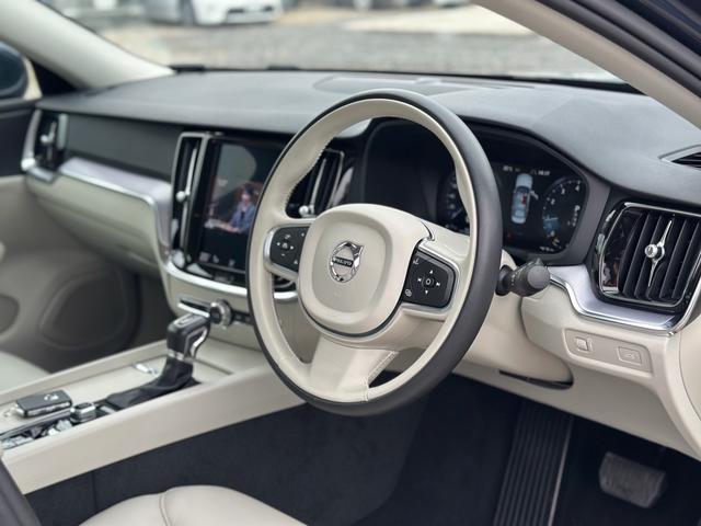 S60 T4 モメンタム 360°カメラ クルコン ETC キー2個 アルミ 新車保証書(61枚目)