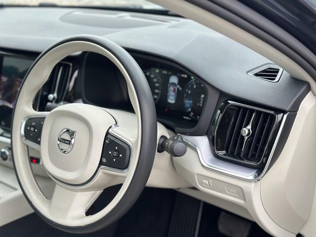 S60 T4 モメンタム 360°カメラ クルコン ETC キー2個 アルミ 新車保証書(74枚目)