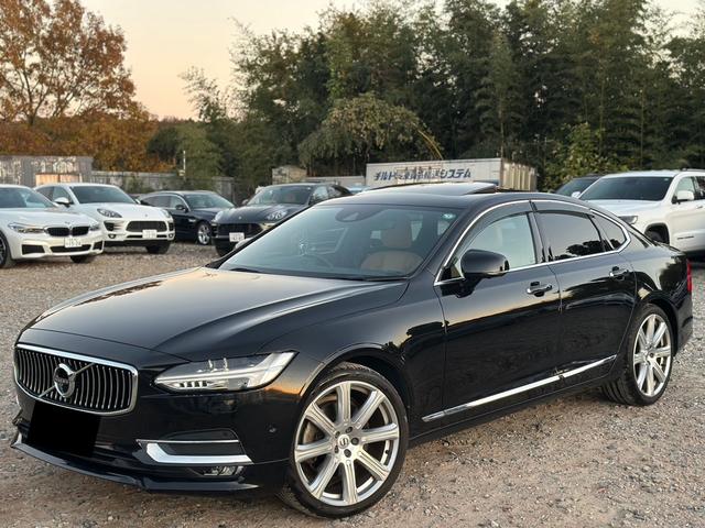 Ｓ９０ Ｔ６　ＡＷＤ　インスクリプション　サンルーフ　マッサージ機能付き　キー２個　３６０°カメラ　アルミ　シートエアコン（3枚目）