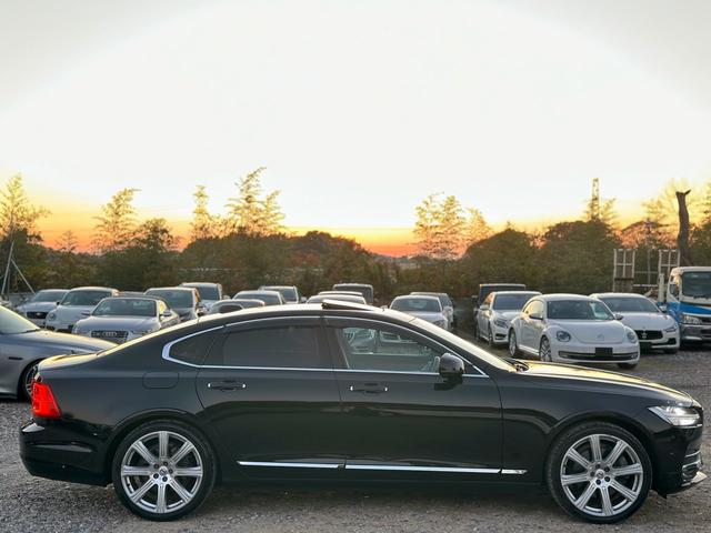 Ｓ９０ Ｔ６　ＡＷＤ　インスクリプション　サンルーフ　マッサージ機能付き　キー２個　３６０°カメラ　アルミ　シートエアコン（8枚目）