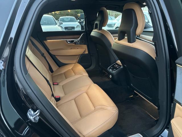 Ｓ９０ Ｔ６　ＡＷＤ　インスクリプション　サンルーフ　マッサージ機能付き　キー２個　３６０°カメラ　アルミ　シートエアコン（11枚目）