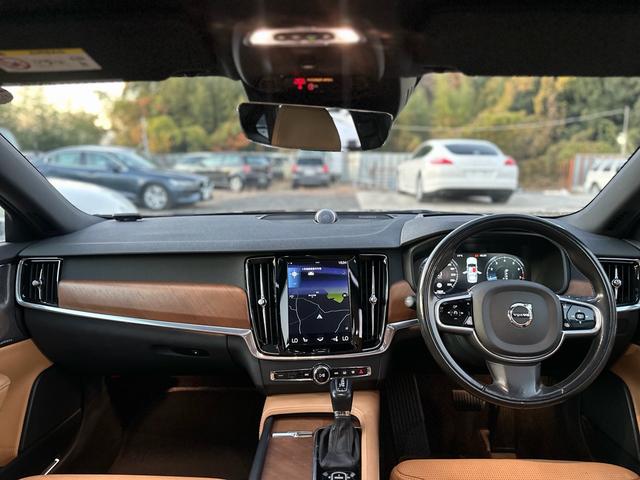 Ｓ９０ Ｔ６　ＡＷＤ　インスクリプション　サンルーフ　マッサージ機能付き　キー２個　３６０°カメラ　アルミ　シートエアコン（20枚目）