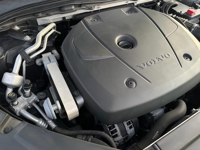 Ｓ９０ Ｔ６　ＡＷＤ　インスクリプション　サンルーフ　マッサージ機能付き　キー２個　３６０°カメラ　アルミ　シートエアコン（45枚目）