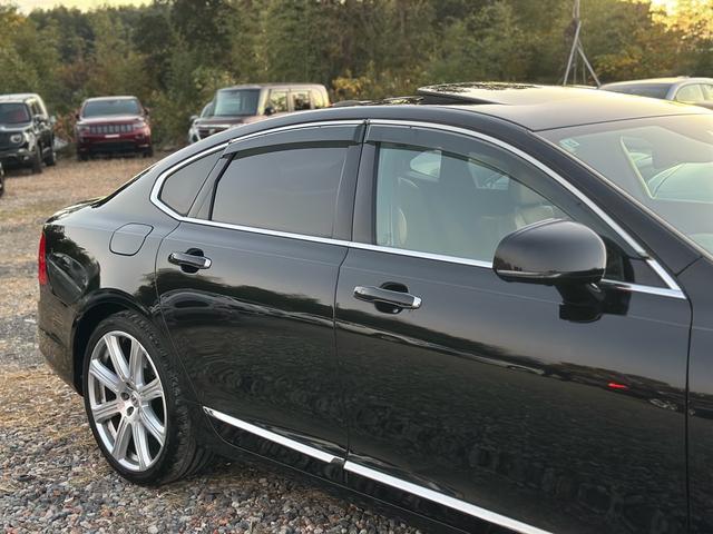 Ｓ９０ Ｔ６　ＡＷＤ　インスクリプション　サンルーフ　マッサージ機能付き　キー２個　３６０°カメラ　アルミ　シートエアコン（48枚目）