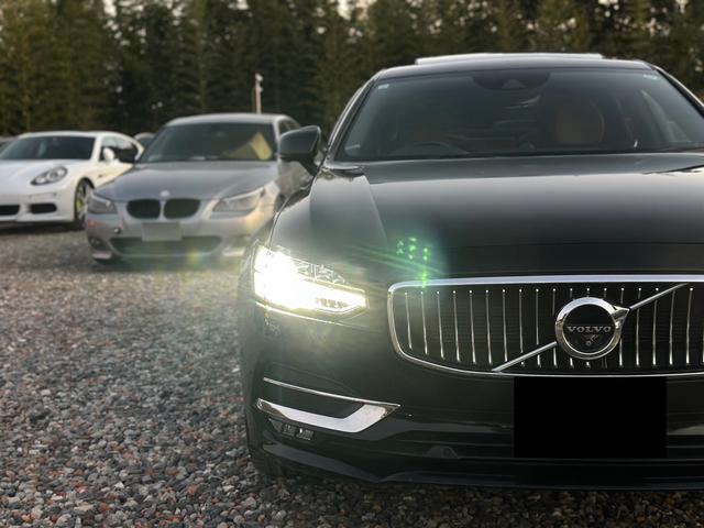 Ｓ９０ Ｔ６　ＡＷＤ　インスクリプション　サンルーフ　マッサージ機能付き　キー２個　３６０°カメラ　アルミ　シートエアコン（67枚目）