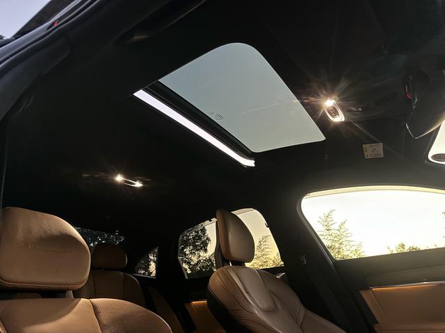 Ｓ９０ Ｔ６　ＡＷＤ　インスクリプション　サンルーフ　マッサージ機能付き　キー２個　３６０°カメラ　アルミ　シートエアコン（69枚目）