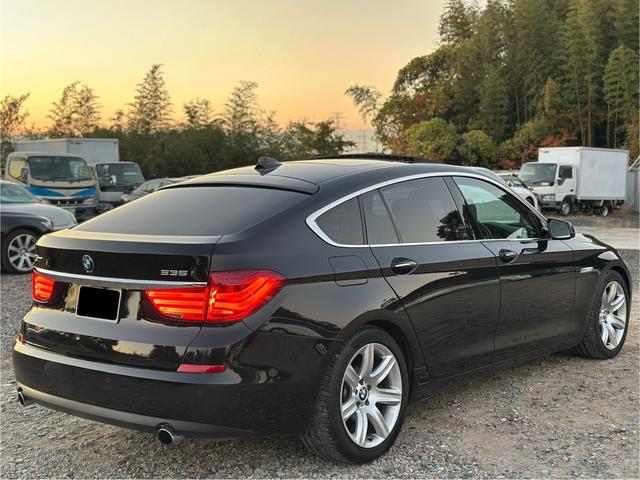 ５シリーズ ５３５ｉグランツーリスモ（7枚目）