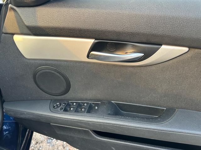 Ｚ４ ｓＤｒｉｖｅ２３ｉ　ナビ　バックカメラ　ＹｏｕＴｕｂｅ付き　テレビ　ＥＴＣ　アルミ（33枚目）