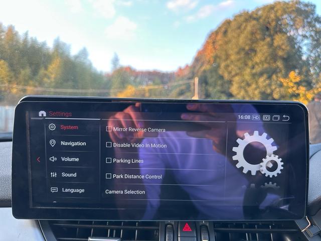 Ｚ４ ｓＤｒｉｖｅ２３ｉ　ナビ　バックカメラ　ＹｏｕＴｕｂｅ付き　テレビ　ＥＴＣ　アルミ（50枚目）