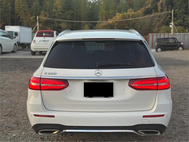 Ｅクラスステーションワゴン Ｅ２００　ステーションワゴン　アバンギャルドスポーツ　ＡＭＧ　スタイリングパッケージ　テレビ　プレミアムサウンド　３６０°カメラ　ドラレコ　シートヒーター（6枚目）