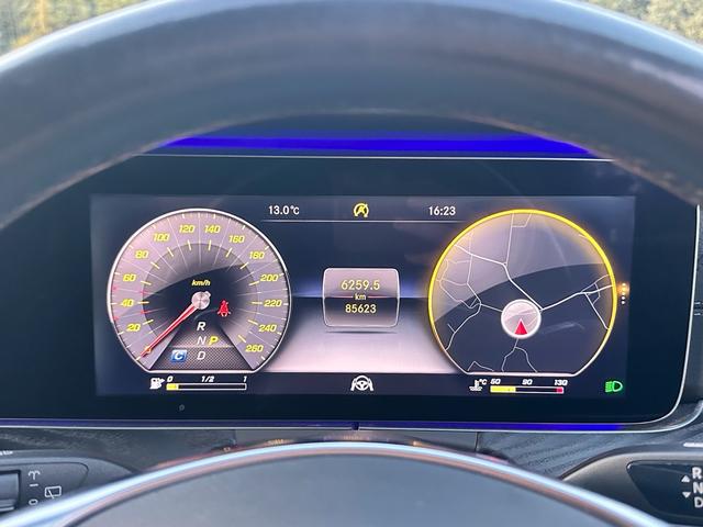 Ｅクラスステーションワゴン Ｅ２００　ステーションワゴン　アバンギャルドスポーツ　ＡＭＧ　スタイリングパッケージ　テレビ　プレミアムサウンド　３６０°カメラ　ドラレコ　シートヒーター（33枚目）