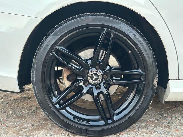 Ｅクラスステーションワゴン Ｅ２００　ステーションワゴン　アバンギャルドスポーツ　ＡＭＧ　スタイリングパッケージ　テレビ　プレミアムサウンド　３６０°カメラ　ドラレコ　シートヒーター（42枚目）