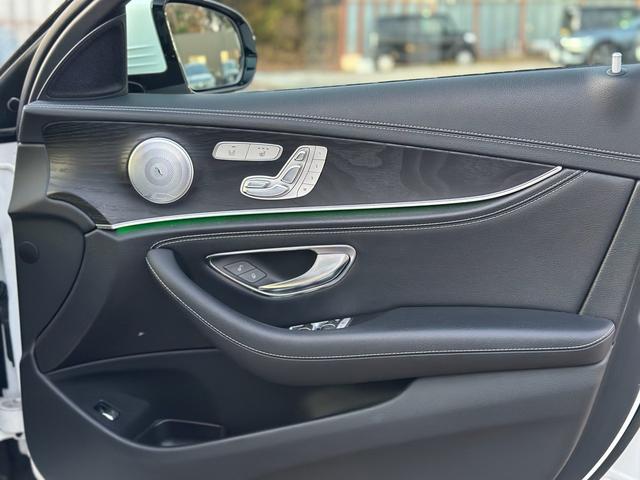 Ｅクラスステーションワゴン Ｅ２００　ステーションワゴン　アバンギャルドスポーツ　ＡＭＧ　スタイリングパッケージ　テレビ　プレミアムサウンド　３６０°カメラ　ドラレコ　シートヒーター（57枚目）