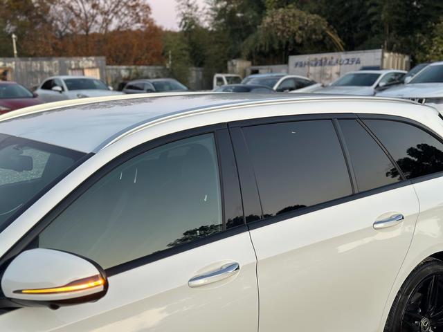 Ｅクラスステーションワゴン Ｅ２００　ステーションワゴン　アバンギャルドスポーツ　ＡＭＧ　スタイリングパッケージ　テレビ　プレミアムサウンド　３６０°カメラ　ドラレコ　シートヒーター（66枚目）