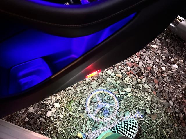 Ｅクラスステーションワゴン Ｅ２００　ステーションワゴン　アバンギャルドスポーツ　ＡＭＧ　スタイリングパッケージ　テレビ　プレミアムサウンド　３６０°カメラ　ドラレコ　シートヒーター（79枚目）