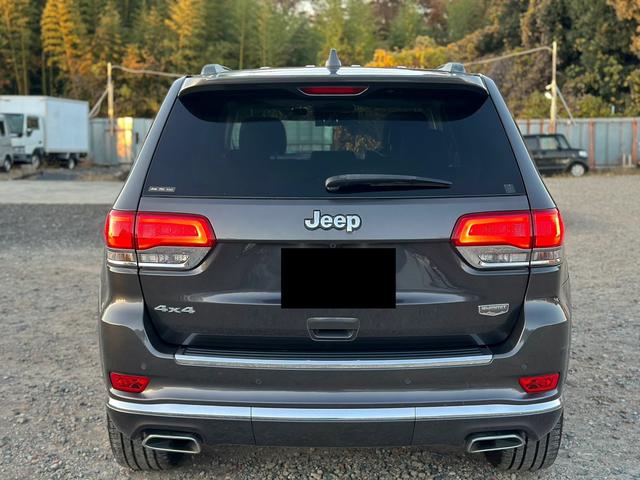 ジープ・グランドチェロキー サミット（6枚目）