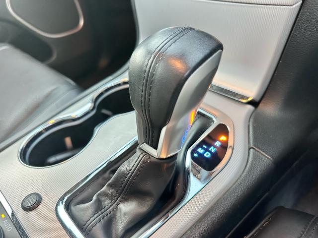 ジープ・グランドチェロキー サミット（24枚目）