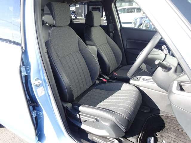 e:HEVホーム 当社デモカー 禁煙車 ホンダ純正ナビ クルコン 禁煙車 スマートキー アイドリングストップ 衝突被害軽減ブレーキ ワンオーナー LEDヘッドライト Rカメラ オートエアコン キーレス 地デジ CD(6枚目)