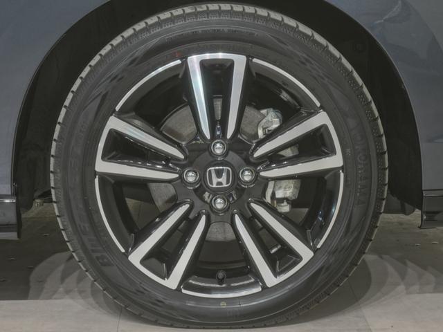 フィット ｅ：ＨＥＶＲＳ　当社デモカー９インチコネクトディスプレイＬＥＤオートライトオートハイビーム渋滞追従機能付きＡＣＣレーンキープアシストホンダコネクト誤発進抑制機能　エアバッグ　ナビ＆ＴＶ　パワーウィンドウ　ＥＴＣ装備（29枚目）