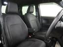 運転席のスペースはゆったりしていて、視界も広く確保されているので普段の運転からロングドライブまで快適です。