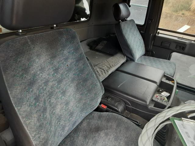 日産ディーゼル 　ＮＯＸ適合外　回送車　積載量１２０００ｋｇ　７速マニュアル　エアコン　パワステ（27枚目）