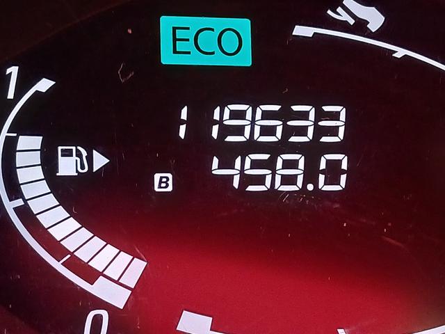 セレナ ハイウェイスター S-ハイブリッド プッシュスタート スマートキー タイミングチェーン 8人乗り リア左パワースライドドア(12枚目)