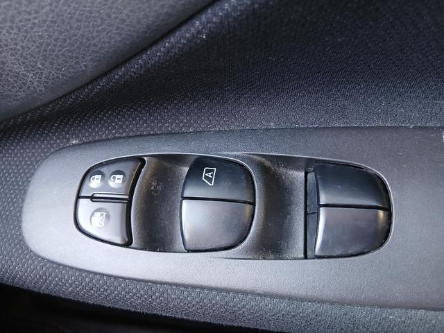 セレナ ハイウェイスター S-ハイブリッド プッシュスタート スマートキー タイミングチェーン 8人乗り リア左パワースライドドア(15枚目)