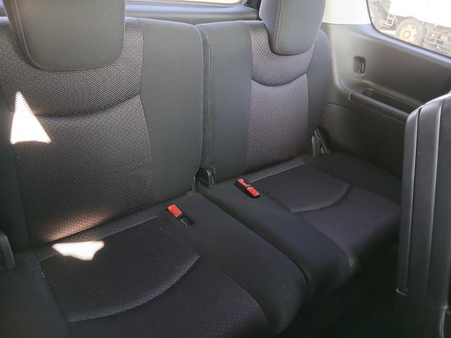 セレナ ハイウェイスター S-ハイブリッド プッシュスタート スマートキー タイミングチェーン 8人乗り リア左パワースライドドア(24枚目)