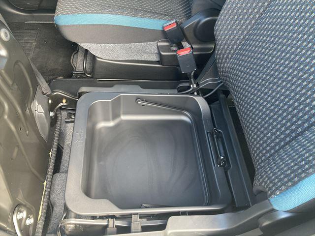 ハスラー ハイブリッドＧ　衝突軽減ブレーキ　レーンキープアシスト　オートマチックハイビーム　運転席＆助手席シートヒーター　スマートキー　メモリーナビ　ＣＤプレイヤー　Ｂｌｕｅｔｏｏｔｈオーディオ　ワンセグテレビ　バックカメラ（10枚目）