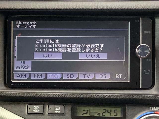 アクア S 純正SDナビ CD/DVDプレイヤー Bluetoothオーディオ フルセグテレビ バックカメラ スマートキー プッシュスタートボタン オートエアコン アイドリングストップ 社外14インチアルミホイル(17枚目)