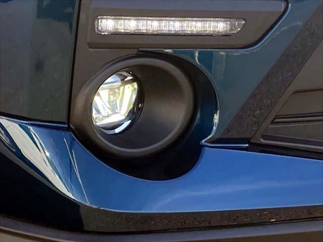 ライズ Ｚ　スマートアシスト　衝突軽減ブレーキ　レーンキープアシスト　オートハイビーム　ＬＥＤヘッドライト　ＬＥＤフォグランプ　９インチディスプレイオーディオ　スマホ連携機能　フルセグ　全周囲カメラ　純正アルミ（52枚目）