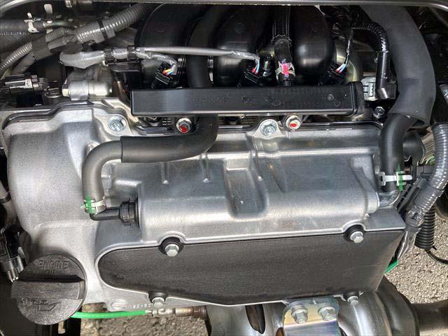 エブリイ ＰＡリミテッド　衝突被害軽減ブレーキ　レーンキープアシスト　オートハイビーム　障害物センサー　アイドリングストップ機能　オートライト　両側スライドドア　ＵＳＢ（Ｔｙｐｅ－Ａ／Ｔｙｐｅ－Ｃ）電源ソケット（16枚目）