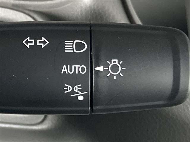 エブリイ ＰＡリミテッド　衝突被害軽減ブレーキ　レーンキープアシスト　オートハイビーム　障害物センサー　アイドリングストップ機能　オートライト　両側スライドドア　ＵＳＢ（Ｔｙｐｅ－Ａ／Ｔｙｐｅ－Ｃ）電源ソケット（22枚目）