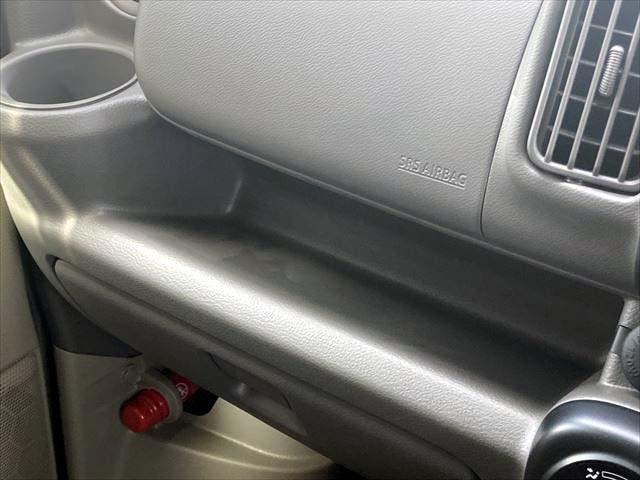 エブリイ ＰＡリミテッド　衝突被害軽減ブレーキ　レーンキープアシスト　オートハイビーム　障害物センサー　アイドリングストップ機能　オートライト　両側スライドドア　ＵＳＢ（Ｔｙｐｅ－Ａ／Ｔｙｐｅ－Ｃ）電源ソケット（37枚目）