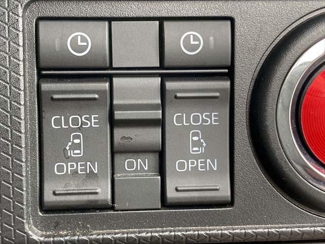 タント カスタムＸ　衝突軽減ブレーキ　レーンキープアシスト　オートハイビーム　前後ドラレコ　純正ナビ　Ｂｌｕｅｔｏｏｔｈ／ＵＳＢオーディオ　フルセグ　Ｂカメラ　ＥＴＣ　両側電動スライドドア　ＬＥＤヘッドライト　Ｌ（31枚目）