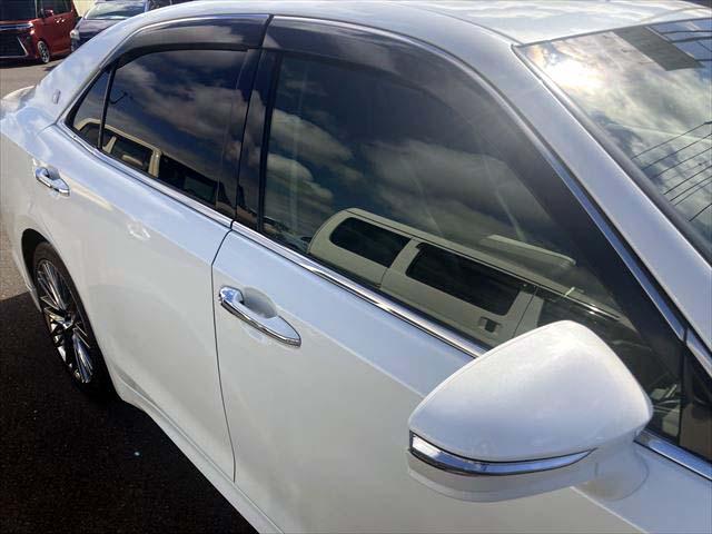 クラウン アスリートＧ　衝突軽減ブレーキ　オートマチックハイビーム　クリアランスソナー　ＨＤＤナビ　Ｂｌｕｅｔｏｏｔｈオーディオ　フルセグ　バックカメラ　ＥＴＣ　　ディスチャージヘッドライト　フォグランプ　　電動シート（47枚目）