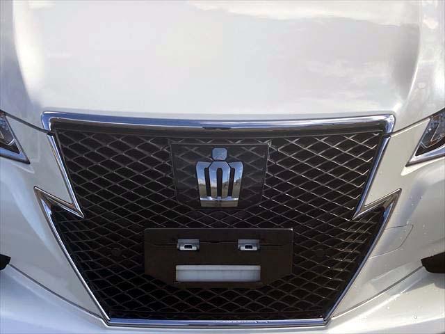 クラウン アスリートＧ　衝突軽減ブレーキ　オートマチックハイビーム　クリアランスソナー　ＨＤＤナビ　Ｂｌｕｅｔｏｏｔｈオーディオ　フルセグ　バックカメラ　ＥＴＣ　　ディスチャージヘッドライト　フォグランプ　　電動シート（53枚目）