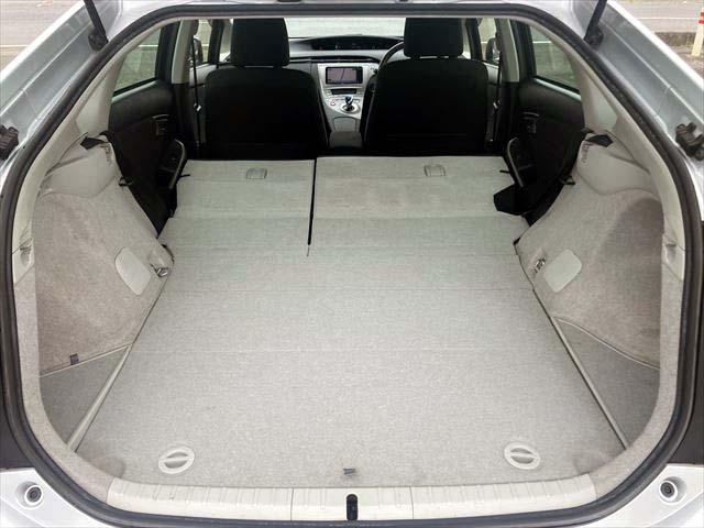 プリウス S メモリーナビ Bluetoothオーディオ CD・DVDプレイヤー フルセグTV バックカメラ ETC ディスチャージヘッドライト フォグランプ 純正アルミホイル スマートキー オートライト(14枚目)