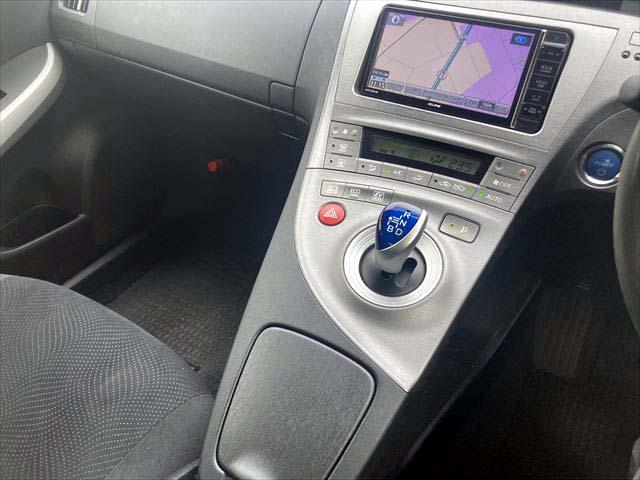 プリウス S メモリーナビ Bluetoothオーディオ CD・DVDプレイヤー フルセグTV バックカメラ ETC ディスチャージヘッドライト フォグランプ 純正アルミホイル スマートキー オートライト(27枚目)