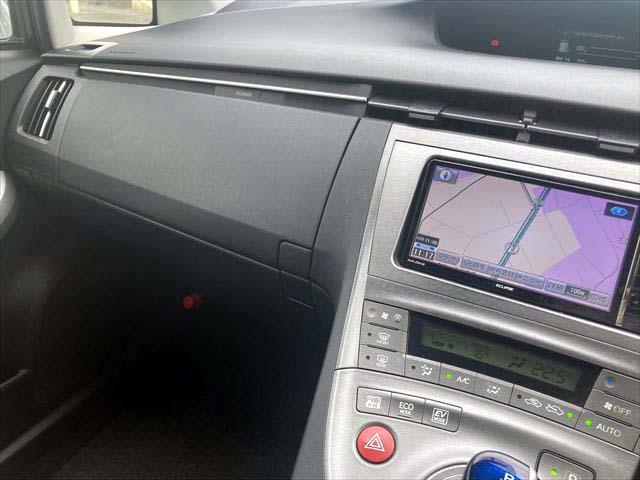 プリウス S メモリーナビ Bluetoothオーディオ CD・DVDプレイヤー フルセグTV バックカメラ ETC ディスチャージヘッドライト フォグランプ 純正アルミホイル スマートキー オートライト(33枚目)