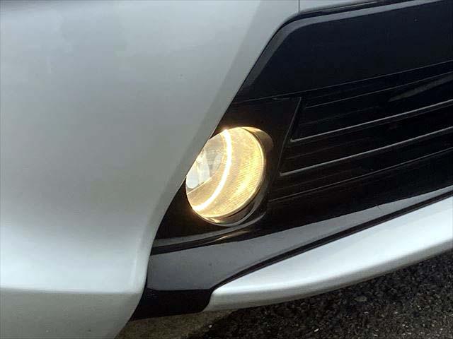 プリウス S メモリーナビ Bluetoothオーディオ CD・DVDプレイヤー フルセグTV バックカメラ ETC ディスチャージヘッドライト フォグランプ 純正アルミホイル スマートキー オートライト(43枚目)