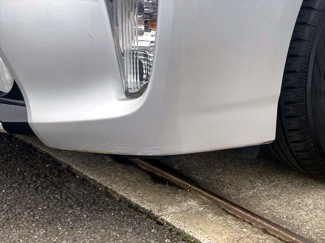 プリウス S メモリーナビ Bluetoothオーディオ CD・DVDプレイヤー フルセグTV バックカメラ ETC ディスチャージヘッドライト フォグランプ 純正アルミホイル スマートキー オートライト(47枚目)