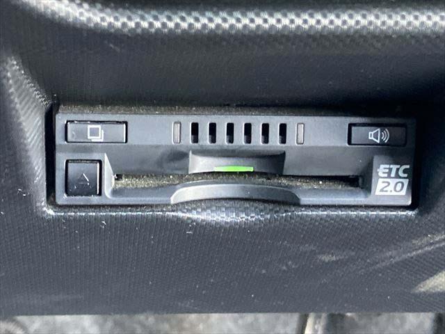 ライズ Z 衝突軽減ブレーキ レーンキープアシスト オートハイビーム LEDヘッドライト 前後LEDフォグ 純正SDナ Bluetoothオーディオ フルセグ 全周囲カメラ ETC 純正アルミ 前後ドラレコ(22枚目)