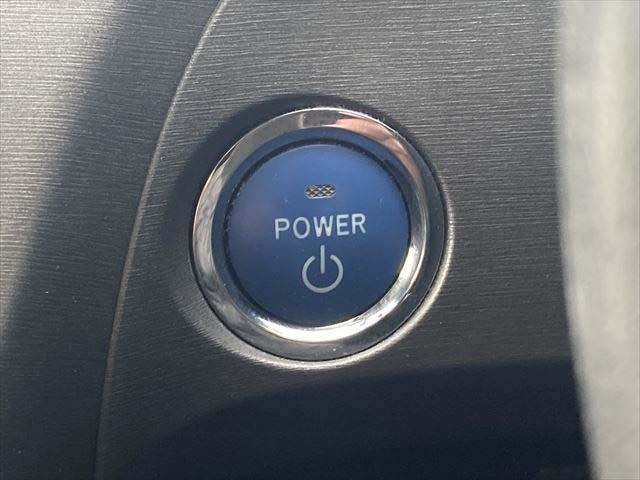 プリウス Ｓマイコーデ　純正８インチＳＤナビ　Ｂｌｕｅｔｏｏｔｈオーディオ　ＣＤ・ＤＶＤプレイヤー　フルセグＢカメラ　ＥＴＣ　　ディスチャージヘッドライト　フォグランプ　ＡＣ１００Ｖ電源　スマートキー　オートライト（29枚目）