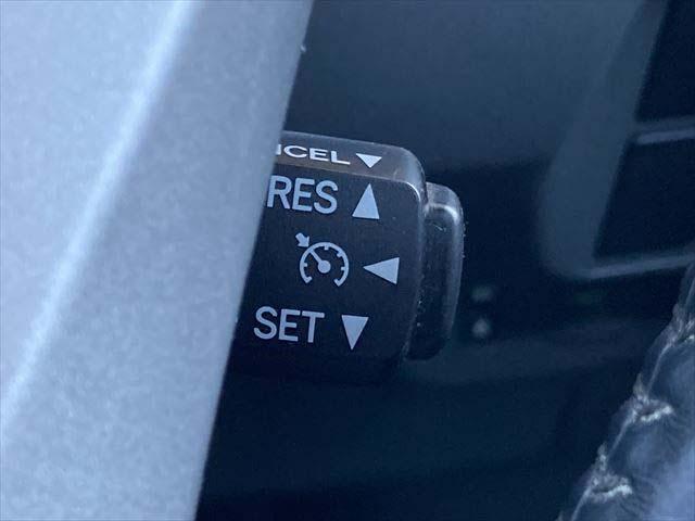 プリウス Ｇ　クルーズコントロール　ＨＤＤナビ　ＣＤ／ＤＶＤプレイヤー　ワンセグ　バックカメラ　ＥＴＣ　　フロントフォグランプ　スマートキー　純正アルミホイル（23枚目）