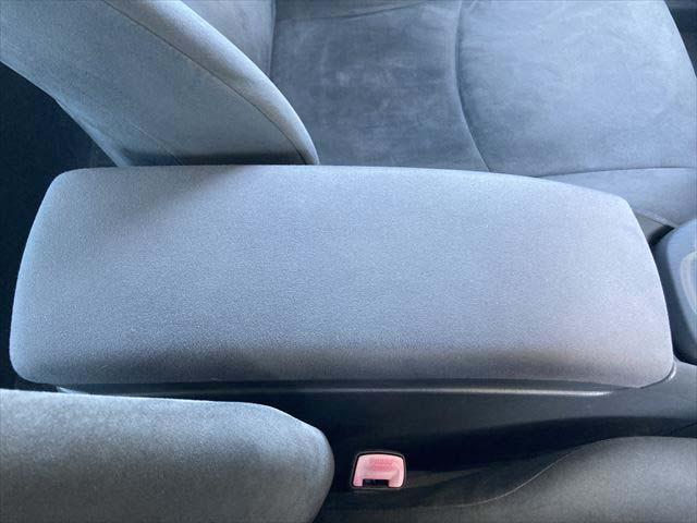 プリウス Ｇ　クルーズコントロール　ＨＤＤナビ　ＣＤ／ＤＶＤプレイヤー　ワンセグ　バックカメラ　ＥＴＣ　　フロントフォグランプ　スマートキー　純正アルミホイル（30枚目）