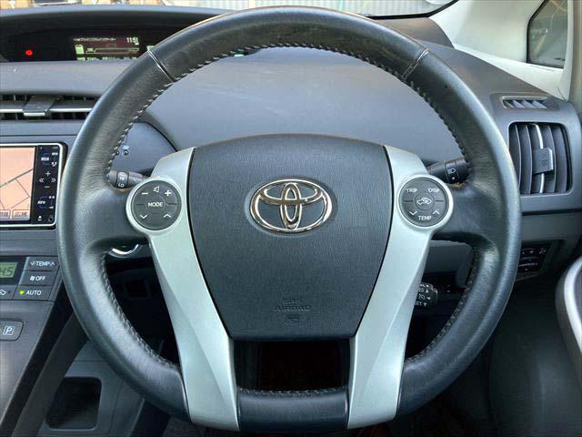 プリウス Ｇ　クルーズコントロール　ＨＤＤナビ　ＣＤ／ＤＶＤプレイヤー　ワンセグ　バックカメラ　ＥＴＣ　　フロントフォグランプ　スマートキー　純正アルミホイル（34枚目）